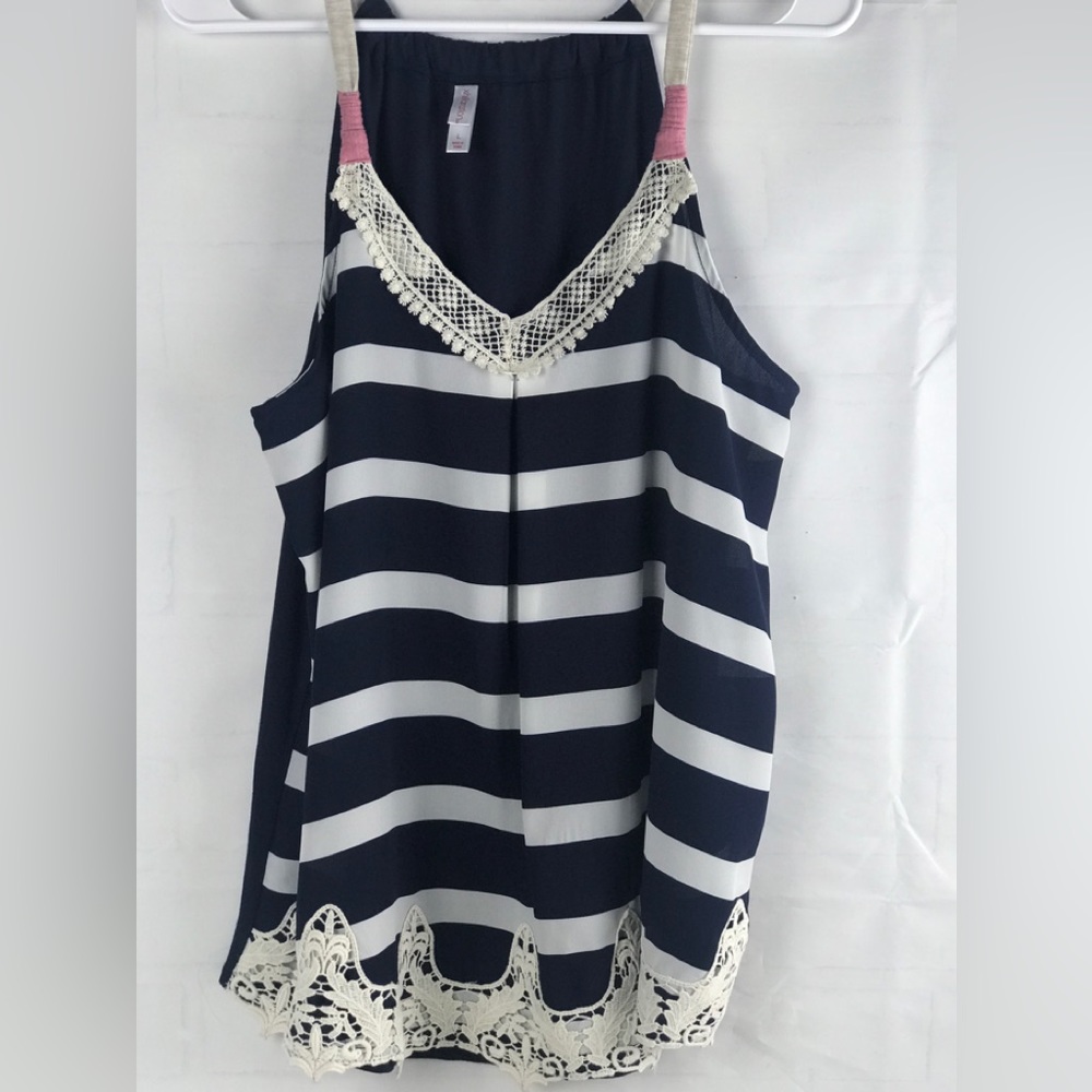 Xhilaration womens tank blouse top- large